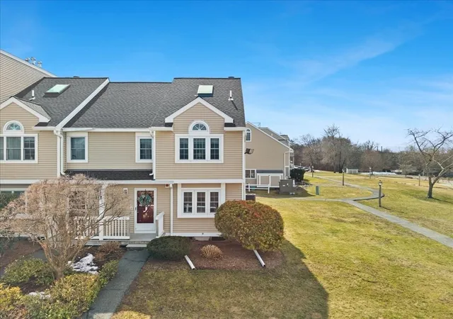 1st image of 1316 Carriage Ln #1316, Taunton, MA 02780 | MLS# 73556815