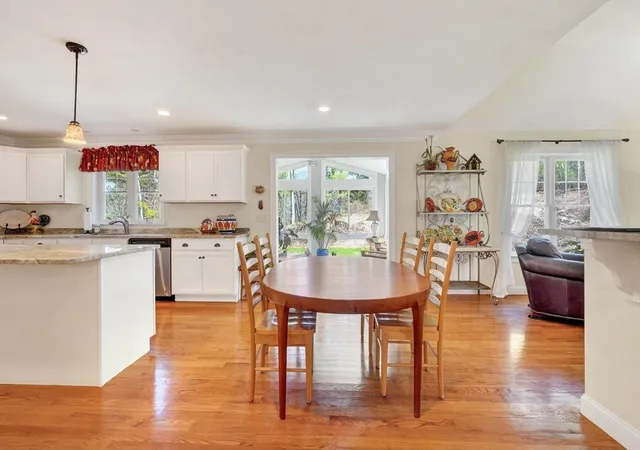 Homes for sale in Groton, MA | 338 Cow Pond Brook Rd, Groton, MA 01450 | MLS# 73509284