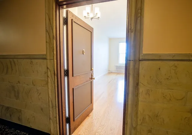 4th image of 16 Balmoral St, Andover, MA 01810