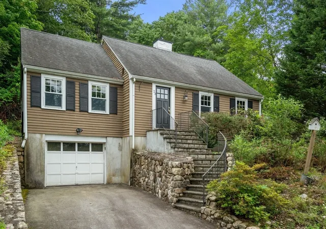 2nd image of 23 Wareland Rd, Wellesley Hills, MA 02481 | MLS# 73389515