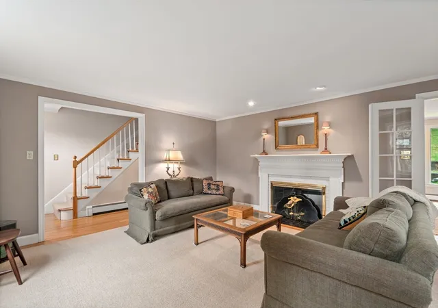 5th image of 23 Wareland Rd, Wellesley Hills, MA 02481 | MLS# 73389515