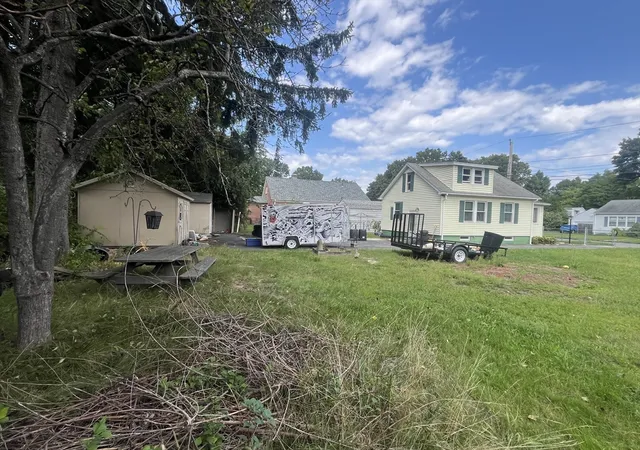 5th image of 104 Balis St, Springfield, MA 01109 | MLS# 73567800