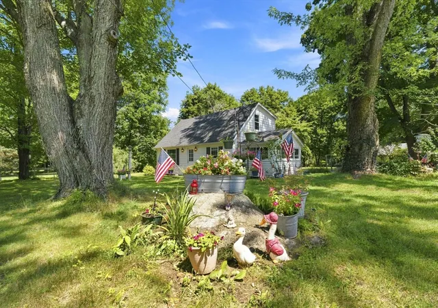 Photo 3 of Sale Pending at 227 New St, Rehoboth, MA 02769 | MLS# 73564136 | Listing updated on 2026-09-15