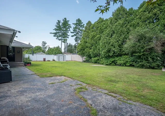 Photo 4 of Sale Pending at 12 Elaine St, Webster, MA 01570 | MLS# 73563772 | Listing updated on 2026-08-29