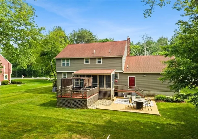 4th image of 461 Hodges St, Taunton, MA 02780 | MLS# 73563149