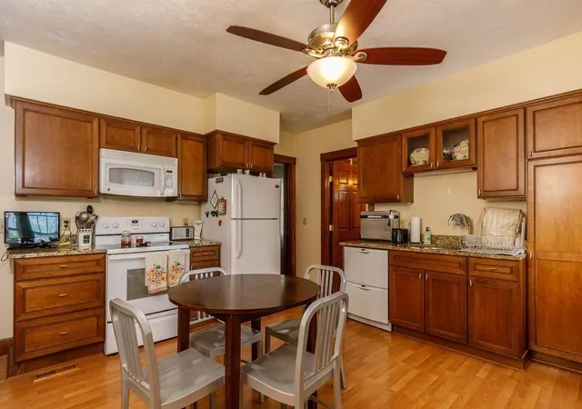 Homes for sale in Leominster, MA | 27 Castle Street, Leominster, MA 01453 | MLS# 73541780