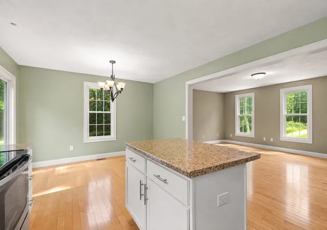 Photo 3 of Single family home for sale at 9 Shamrock Ln, Lakeville, MA 02347 | MLS# 73568959 | Listing updated on 2026-09-15