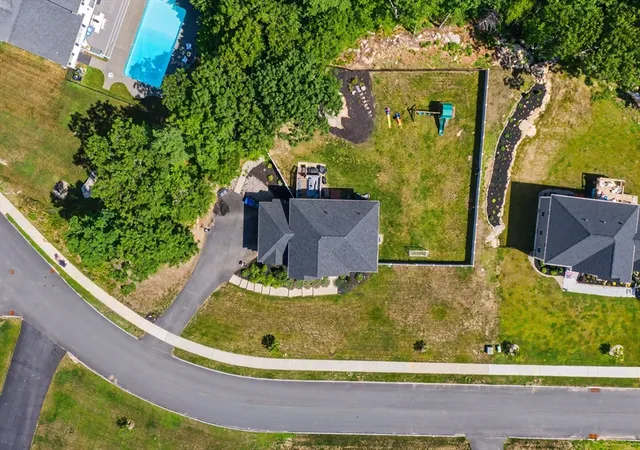 Homes for sale in Northbridge, MA | 377 Rebecca Rd, Northbridge, MA 01588 | MLS# 73546292