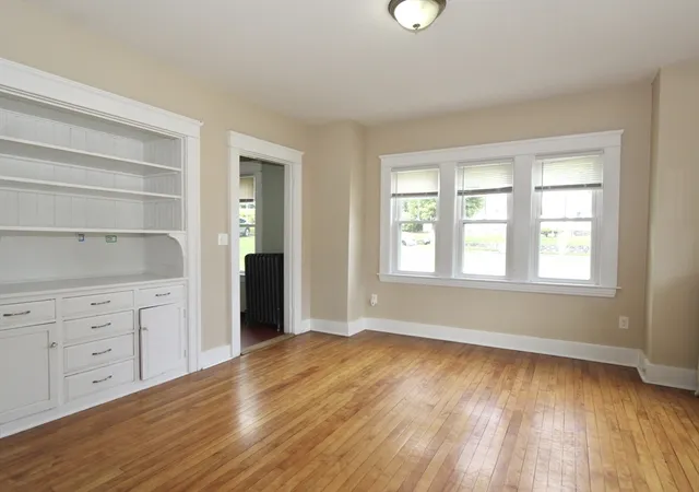 4th image of 182 Park Ave, Worcester, MA 01609 | MLS# 73560129