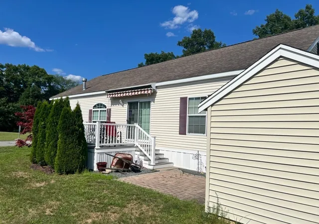 3rd image of 2 Settlers Road, Taunton, MA 02780 | MLS# 73554787
