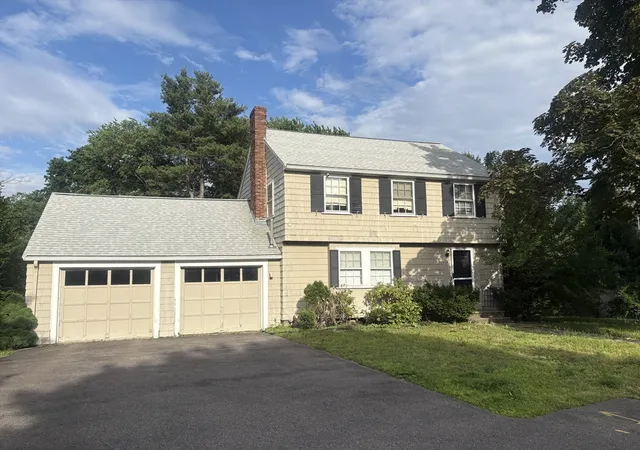 Homes for sale in Needham, MA | 15 Berkshire Rd, Needham, MA 02492 | MLS# 73546633