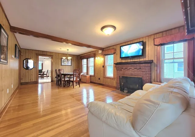 Photo 3 of Sale Pending at 166 Harvard St, Quincy, MA 02170 | MLS# 73565298 | Listing updated on 2026-09-18