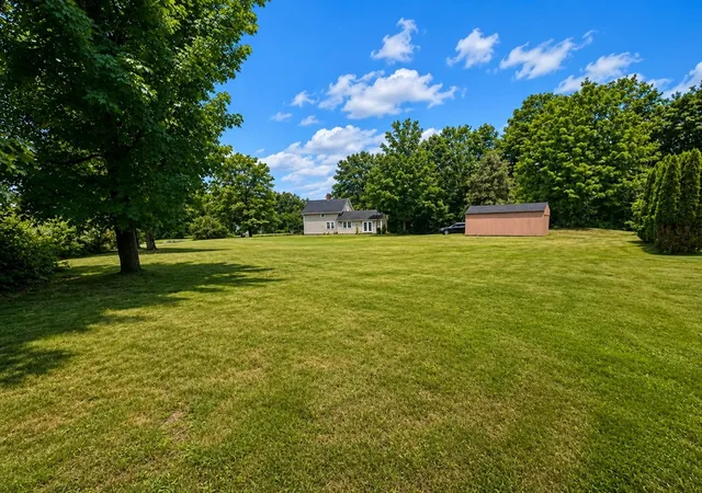 4th image of 20 Cross St, Bernardston, MA 01337 | MLS# 73553312