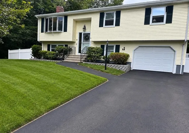 3rd image of 140 Prospect Hill Street, Taunton, MA 02780 | MLS# 73555593