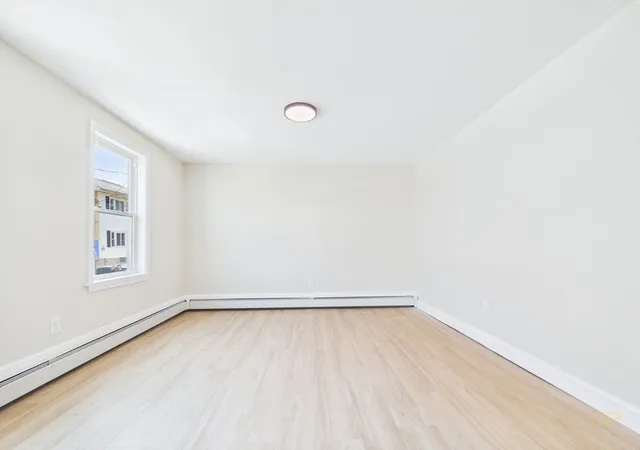 Homes for sale in Fall River, MA | 201 Wade St, Fall River, MA 02721 | MLS# 73549684