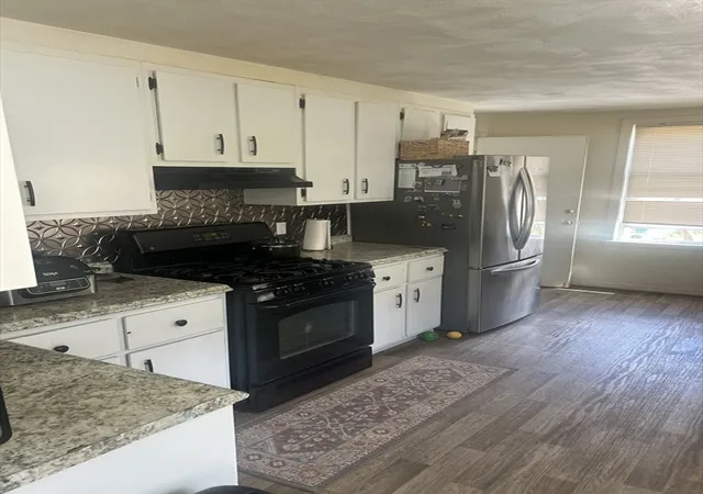 4th image of 62 Huntington St, Lowell, MA 01852 | MLS# 73521127