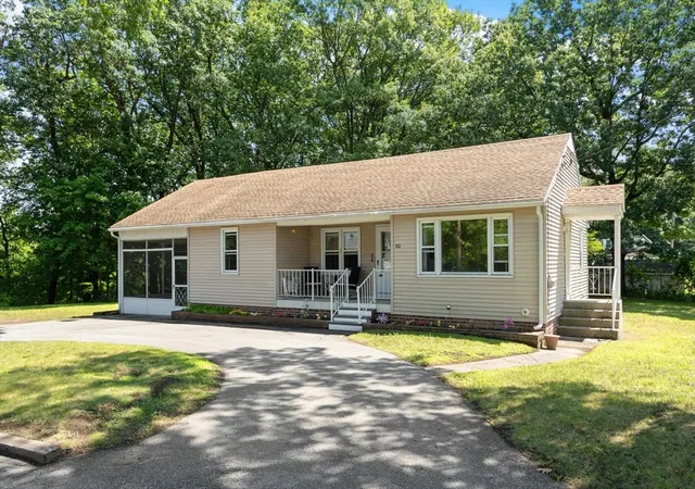 Homes for sale in Leominster, MA | 80 Tenth St, Leominster, MA 01453 | MLS# 73549812