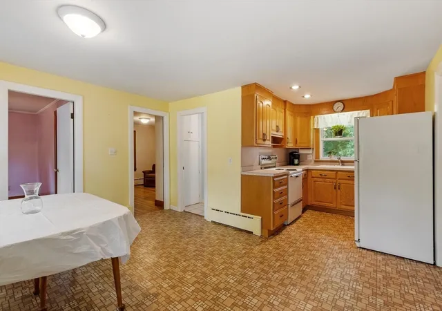 Homes for sale in Leominster, MA | 80 Tenth St, Leominster, MA 01453 | MLS# 73549812