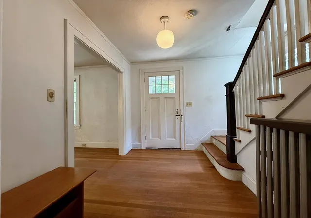 2nd image of 39 Hillside Rd, Northampton, MA 01060 | MLS# 73566362