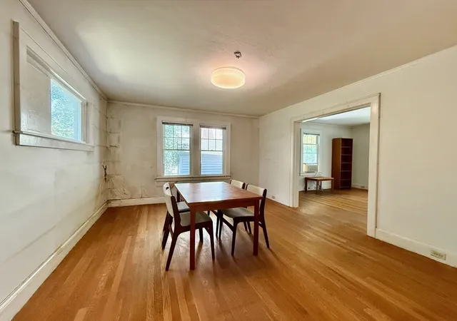 5th image of 39 Hillside Rd, Northampton, MA 01060 | MLS# 73566362