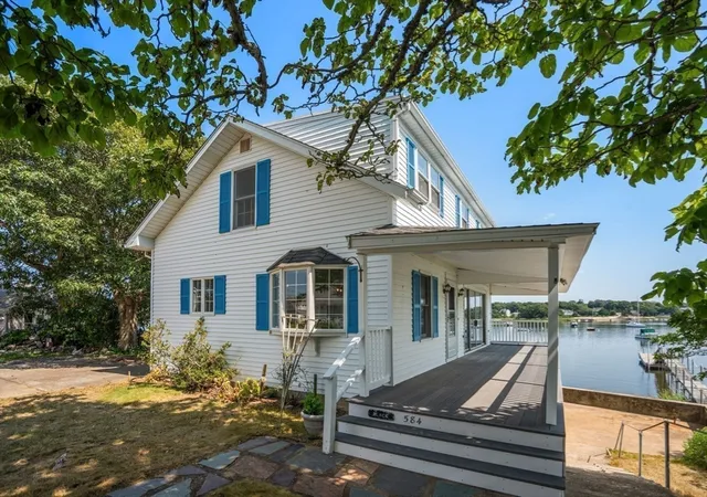 4th image of 584 Circuit Ave, Pocasset, MA 02559 | MLS# 73565873