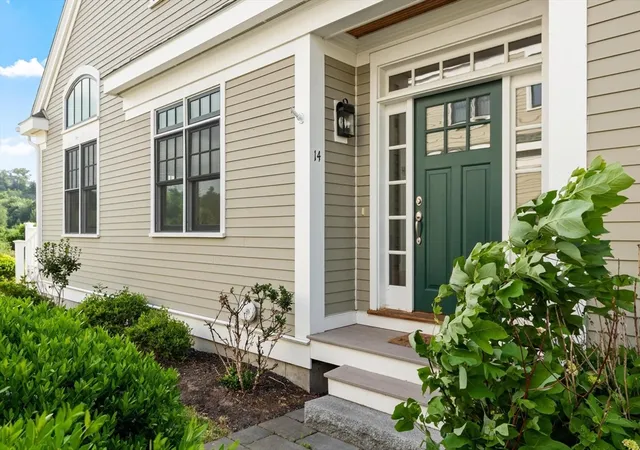 3rd image of 14 Millstone Dr #14, Sherborn, MA 01770 | MLS# 73538838