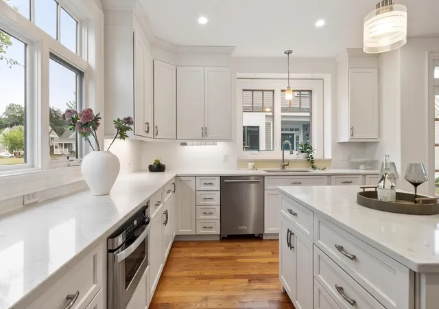 4th image of 14 Millstone Dr #14, Sherborn, MA 01770 | MLS# 73538838