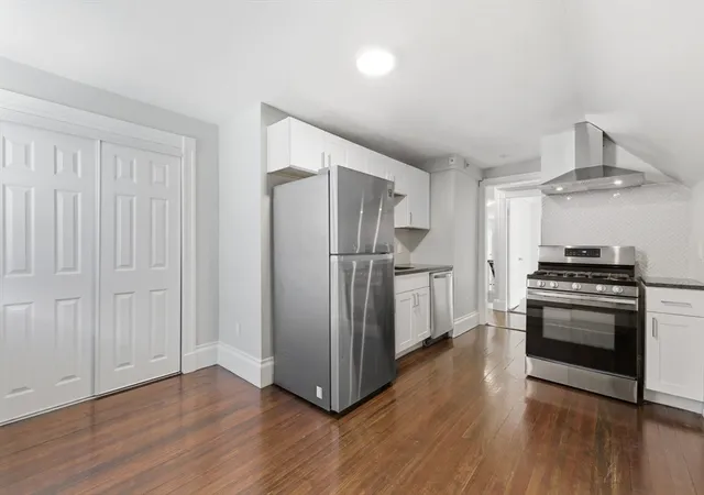 4th image of 53 Greenbrier St, Boston, MA 02124 | MLS# 73519318