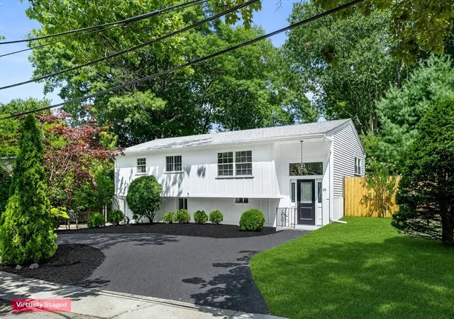 29th image of 10 Kardon Rd, Hyde Park, MA 02136 | MLS# 73564778