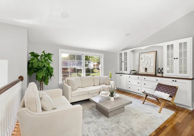 2nd image of 10 Kardon Rd, Hyde Park, MA 02136 | MLS# 73564778