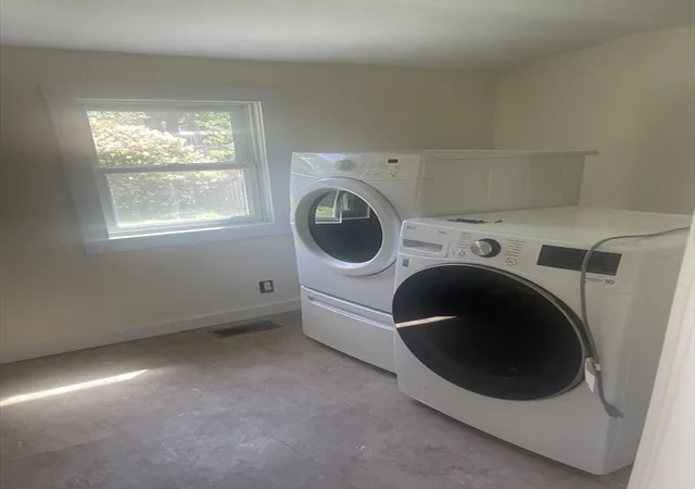 10th image of 58 Lincoln Street, Greenfield, MA 01301 | MLS# 73558228