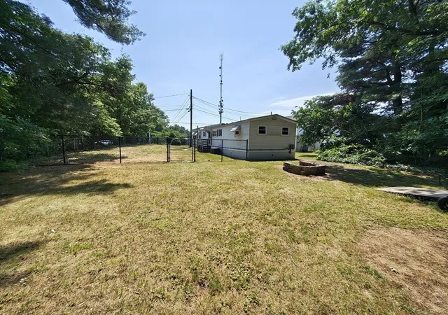 4th image of 317 W Grove St, Middleboro, MA 02346 | MLS# 73545340