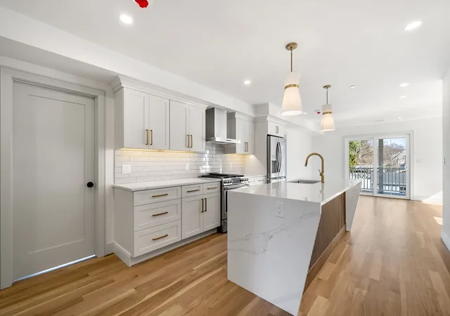 Homes for sale in Stoneham, MA | 6 8 South #2, Stoneham, MA 02180 | MLS# 73506202