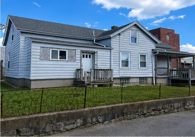 1st image of 21 Everett St, Fall River, MA 02723 | MLS# 73566121