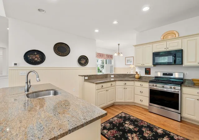 Homes for sale in East Walpole, MA | 17 Rose Court Way #17, East Walpole, MA 02032 | MLS# 73538647
