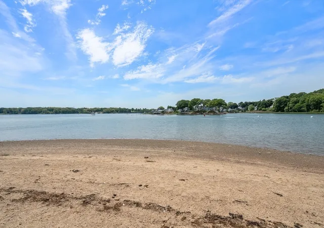 Homes for sale in Beverly, MA | 37 Wellman St #3, Beverly, MA 01915 | MLS# 73532529
