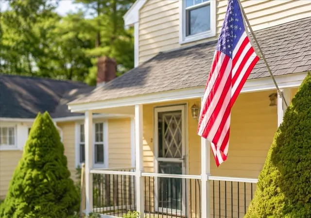 1st image of 2 Bartlett Ave, Duxbury, MA 02332 | MLS# 73567224