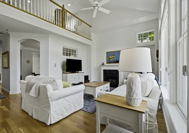 5th image of 306 Hayfield #306, Wayland, MA 01778 | MLS# 73556344