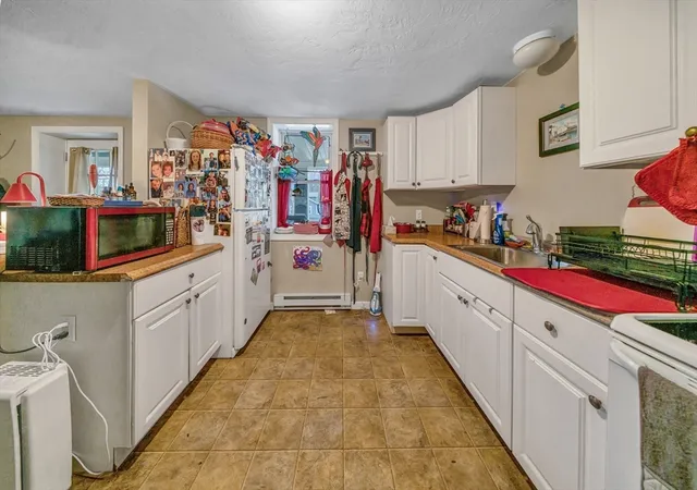 4th image of 30-32 Dewey Rd, Shrewsbury, MA 01545 | MLS# 73489404