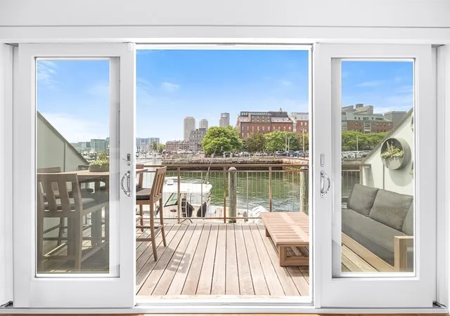 2nd image of 15 Union Wharf #15, Boston, MA 02109 | MLS# 73537004