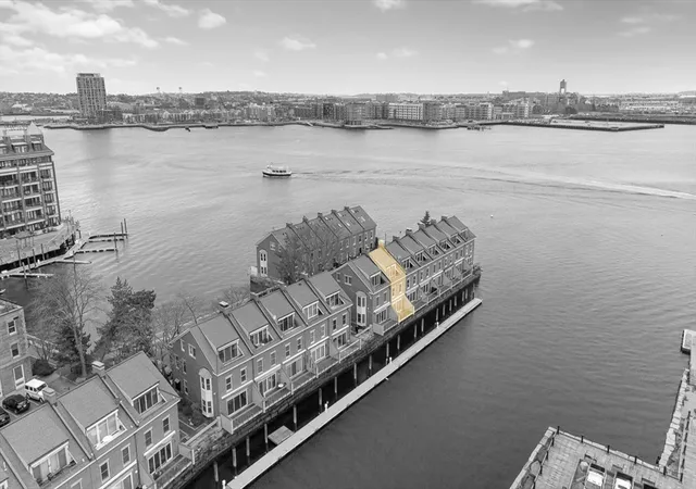 42nd image of 15 Union Wharf #15, Boston, MA 02109 | MLS# 73537004