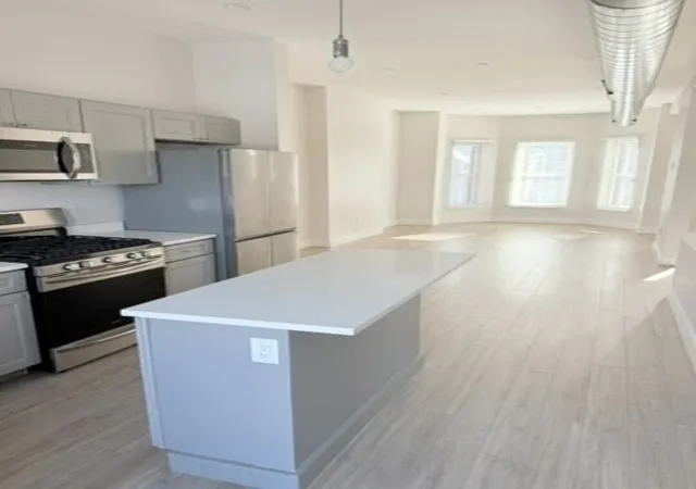 5th image of 99-103 Westford Street, Lowell, MA 01851 | MLS# 73542177
