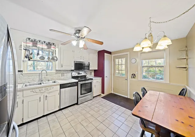 5th image of 15 Forest St, Plympton, MA 02367 | MLS# 73467640