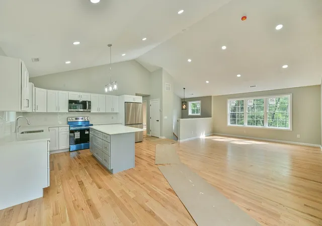 Homes for sale in Charlton, MA | 86 Ramshorn Road, Charlton, MA 01507 | MLS# 73547759