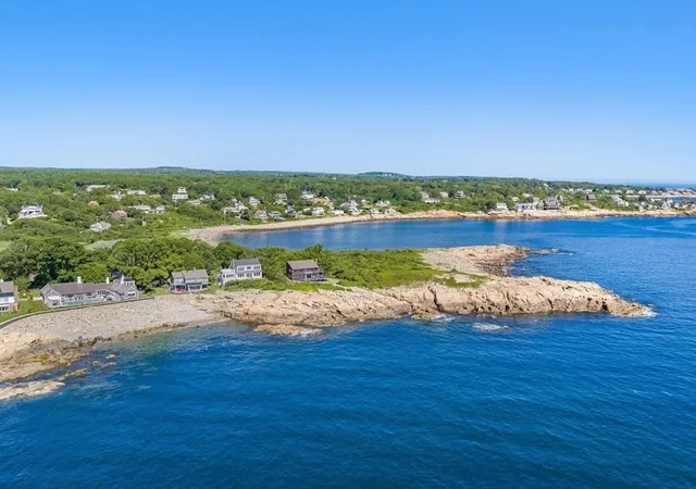 3rd image of 10 Old Penzance Rd, Rockport, MA 01966 | MLS# 73558865