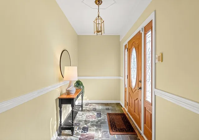 5th image of 173 Florence Rd, Lowell, MA 01851 | MLS# 73550218