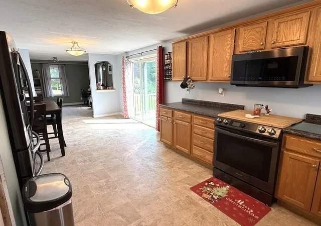 Homes for sale in Warren, MA | 632 Southbridge Road, Warren, MA 01083 | MLS# 73535021