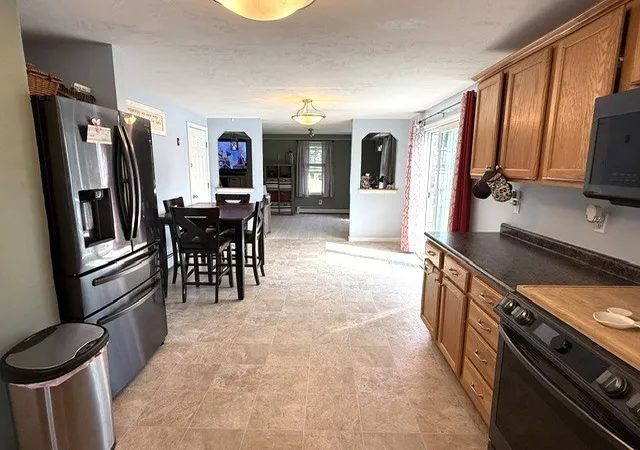 Homes for sale in Warren, MA | 632 Southbridge Road, Warren, MA 01083 | MLS# 73535021