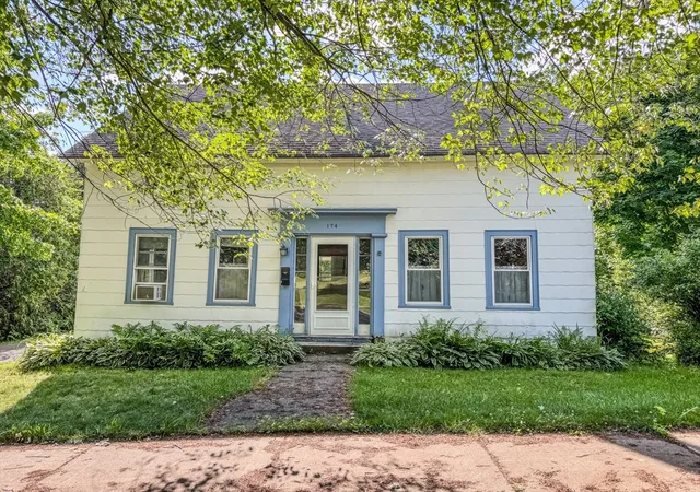 Homes for sale in Northfield, MA | 174 Main Street, Northfield, MA 01360 | MLS# 73538877