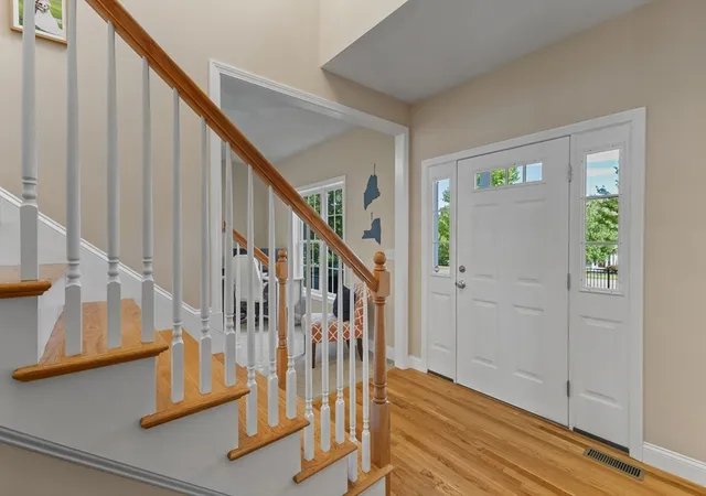Photo 4 of Sale Pending at 22 W Ledge Rd, Clinton, MA 01510 | MLS# 73569294 | Listing updated on 2026-09-15